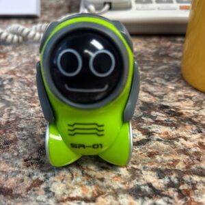 Silverlit Interactive Green and Black SR-01 Robot Toy